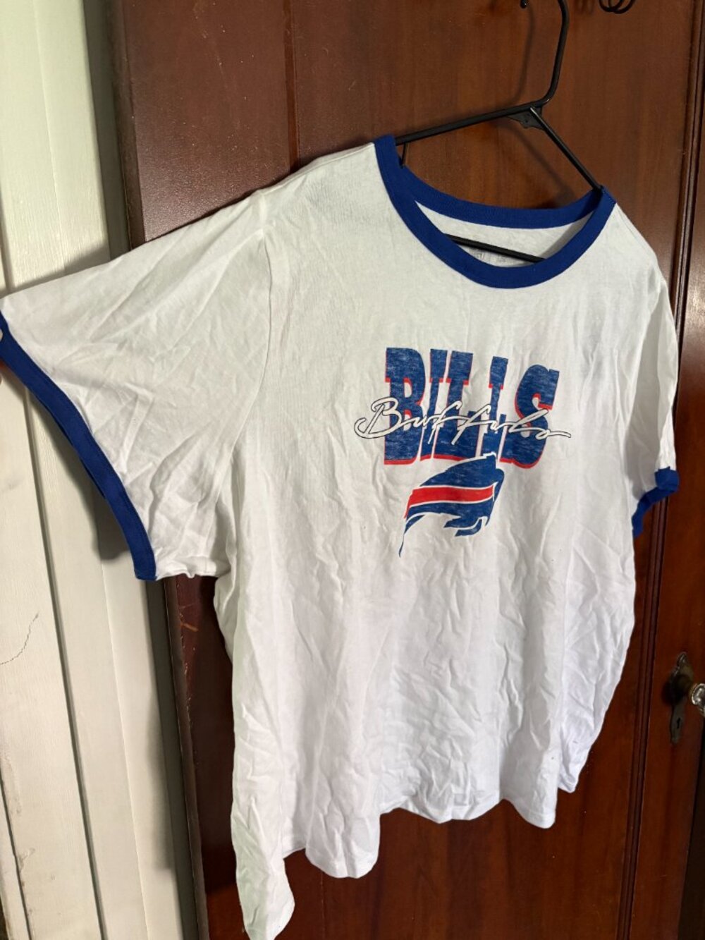 Old Navy Women's Plus Size NFL Buffalo Bills Shirt (Size XXXL) - New With Tags! - Picture 3 of 5